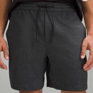 Men's Lululemon Textured Double-Knit Cotton Short 7"